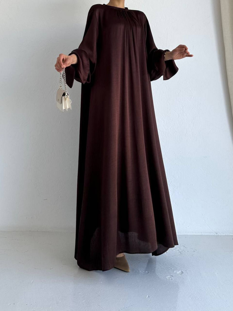 فستان طويل مع حزام