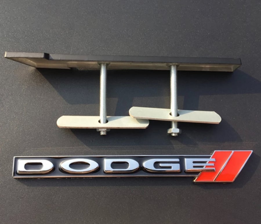 علامة DODGE للشبك