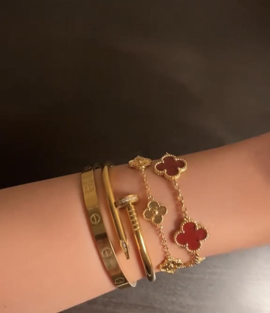 Package of 4 bracelets, copy brand, high quality