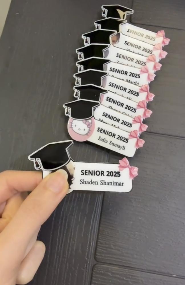 Graduation brooch bow 2025