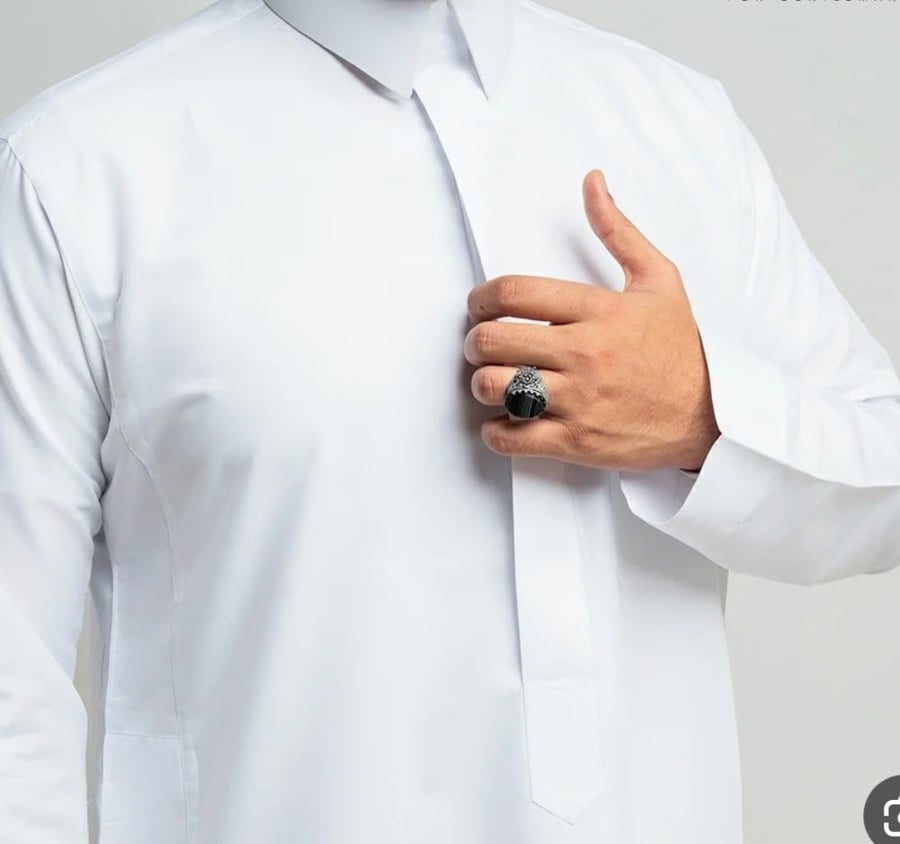 ثوب رجالي ياقة قلاب سحاب