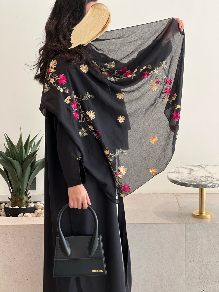 تفته طايح مع طرحة مشجره