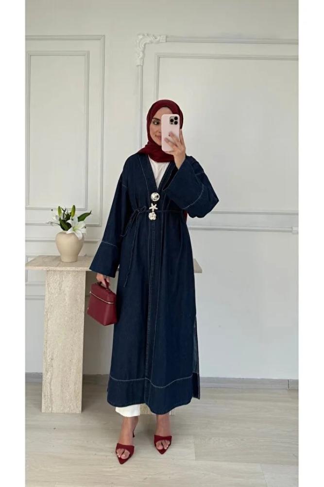 سترة نسائية طويلة من الدنيم بأزرار نجمة