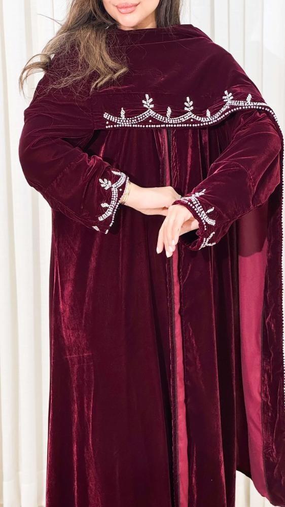 عباية مخمل بشال شك