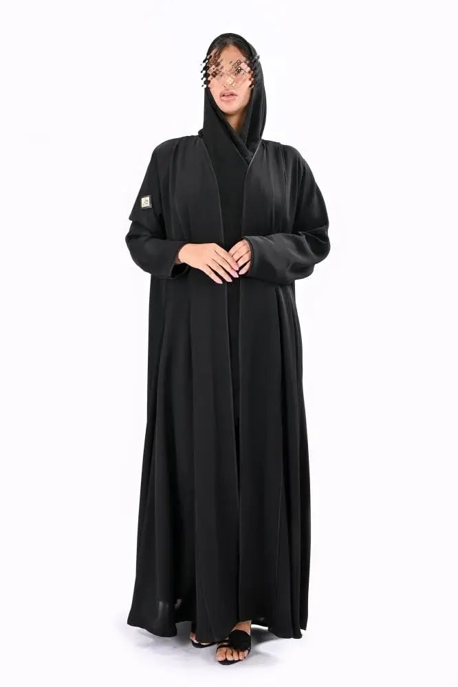 عباية كلوش بتطريز يدوي على الظهر