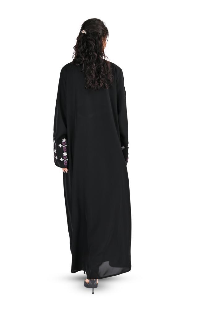 عباية كريب بتطريز ملون