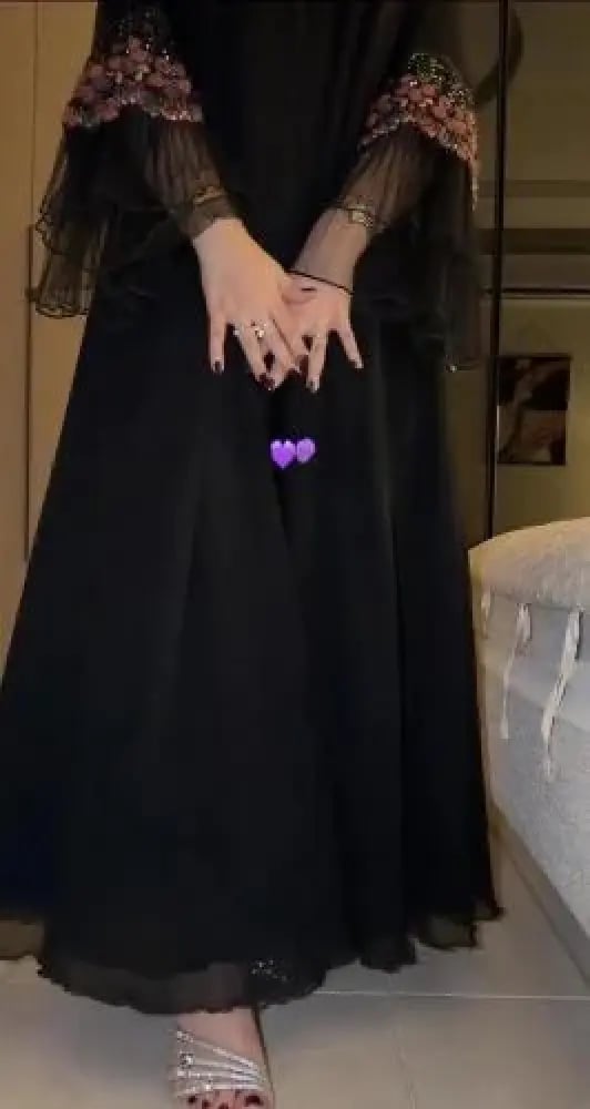 عباية بارين بلون عودي