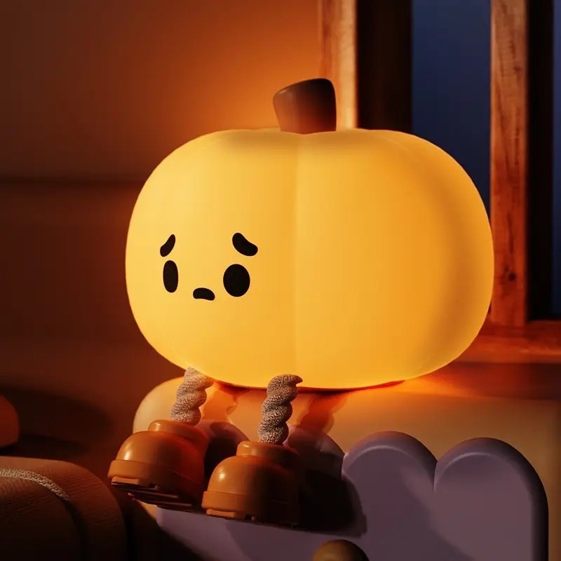 مصباح ليلي بتصميم يقطين