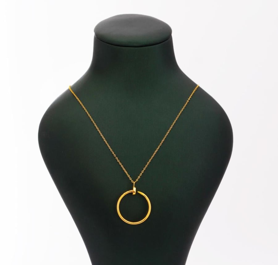 21 karat global design necklace