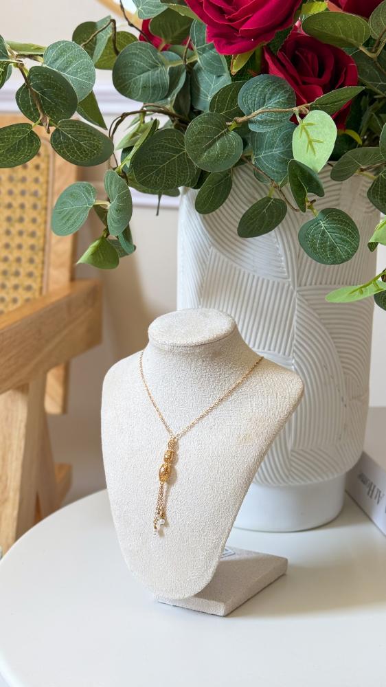 Elegant 21 karat pearl necklace
