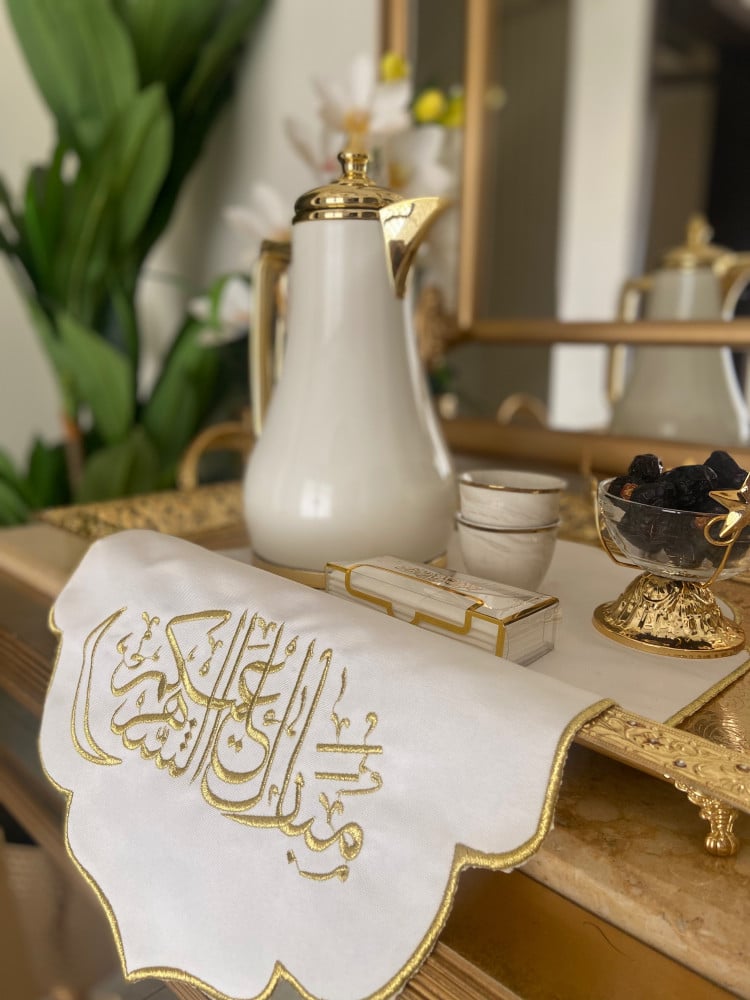 مفرش مبارك عليكم الشهر