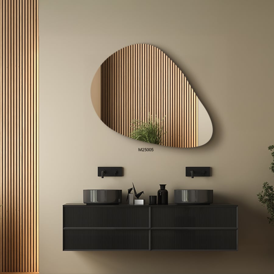 A cross-sectional mirror with curved and irregular angles