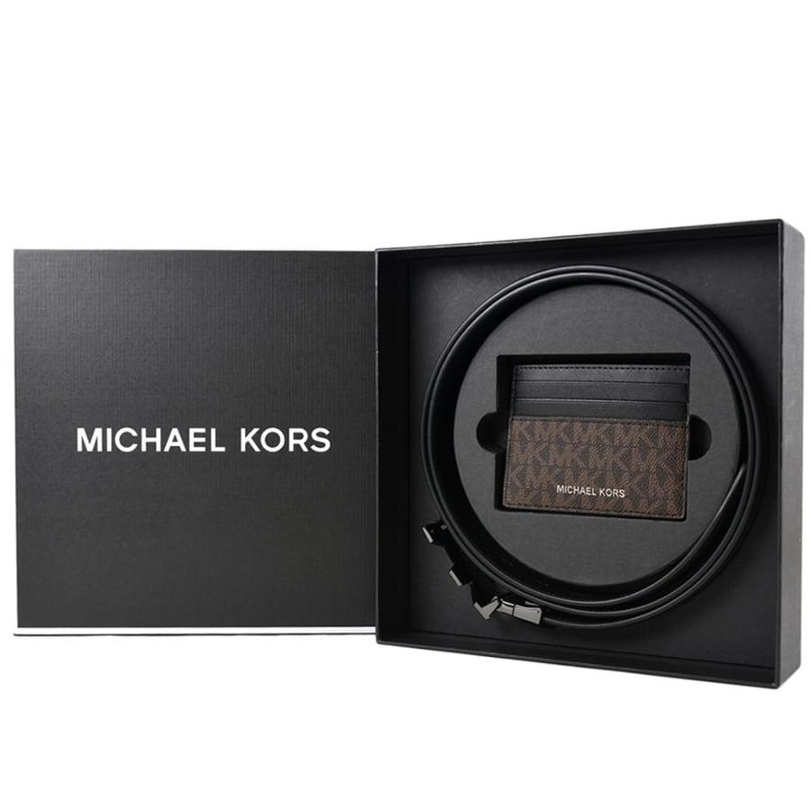 طقم michael kors