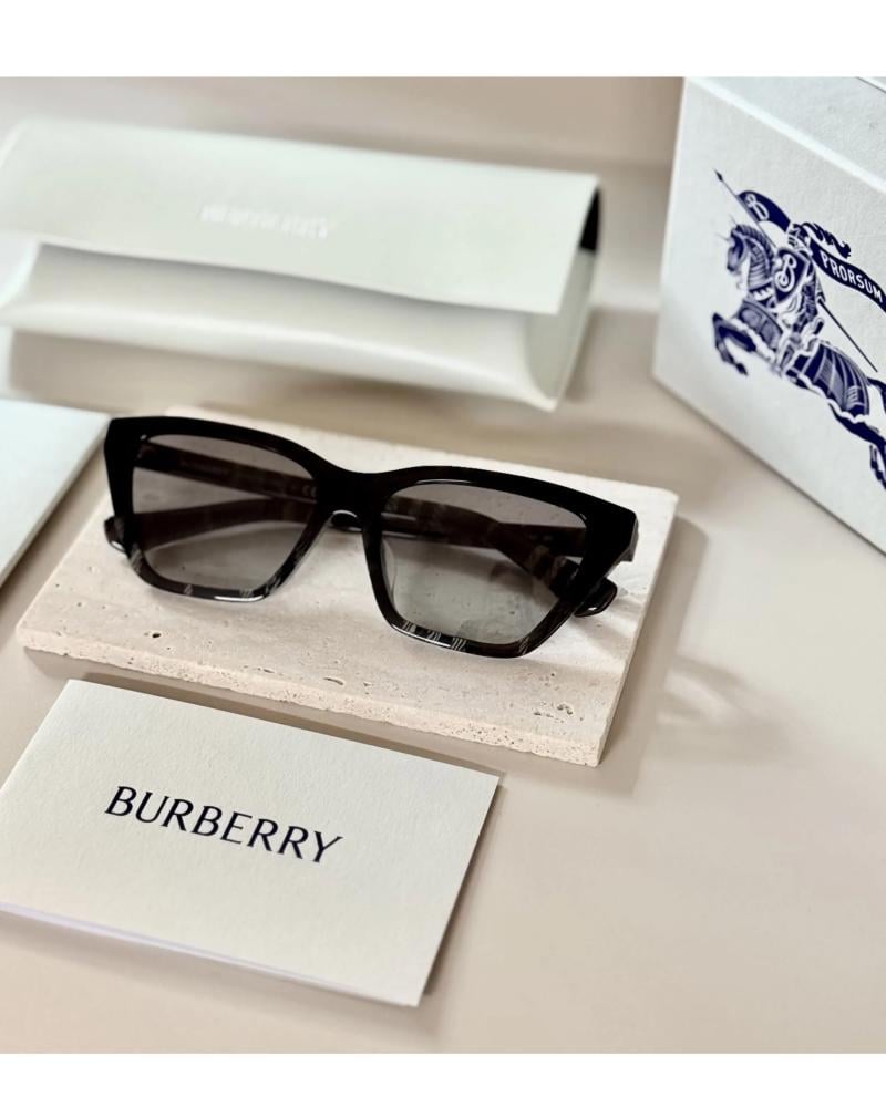 نظارة burberry