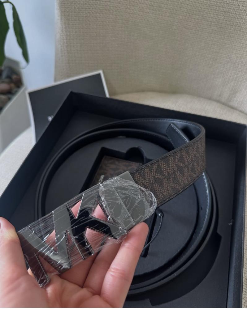 طقم michael kors