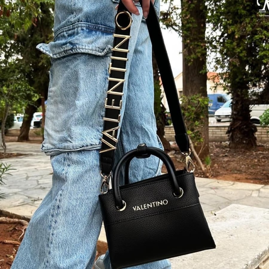 حقيبة valentino
