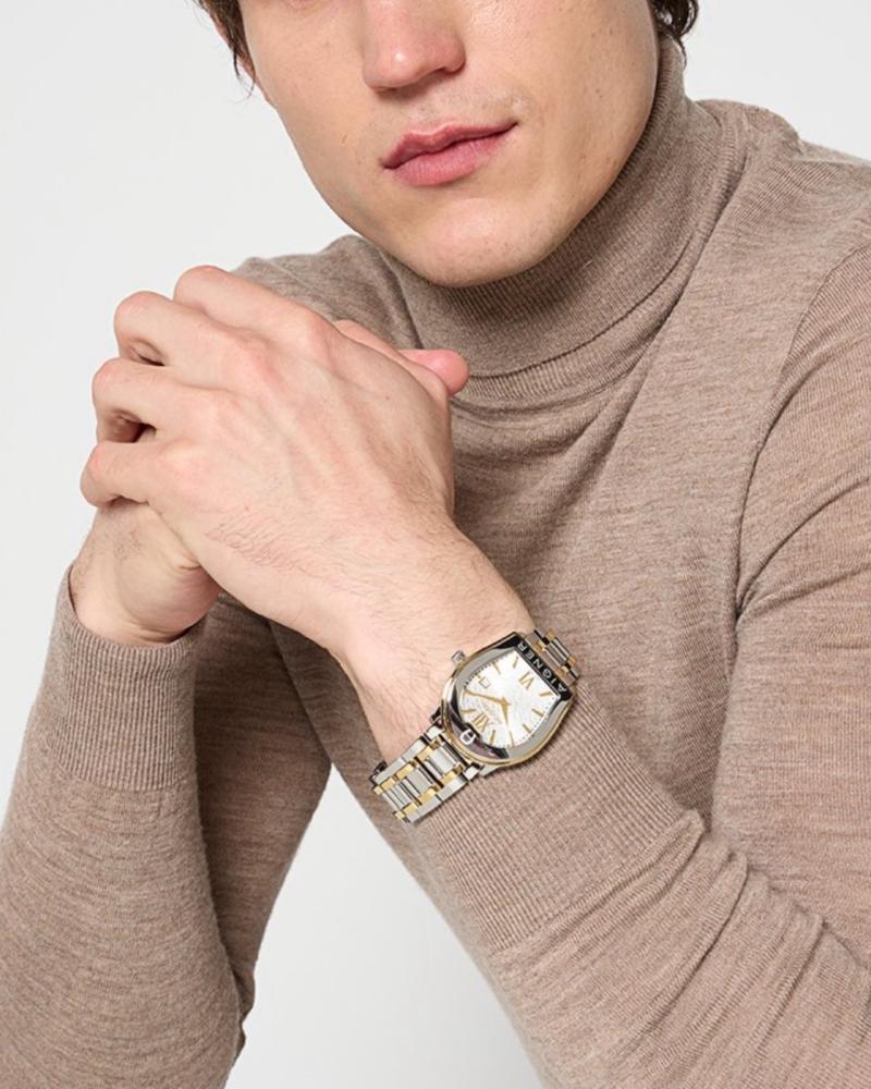 ساعة aigner