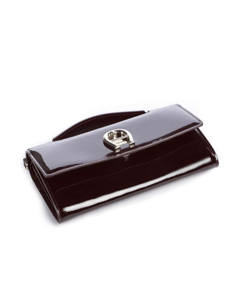 حقيبة aigner