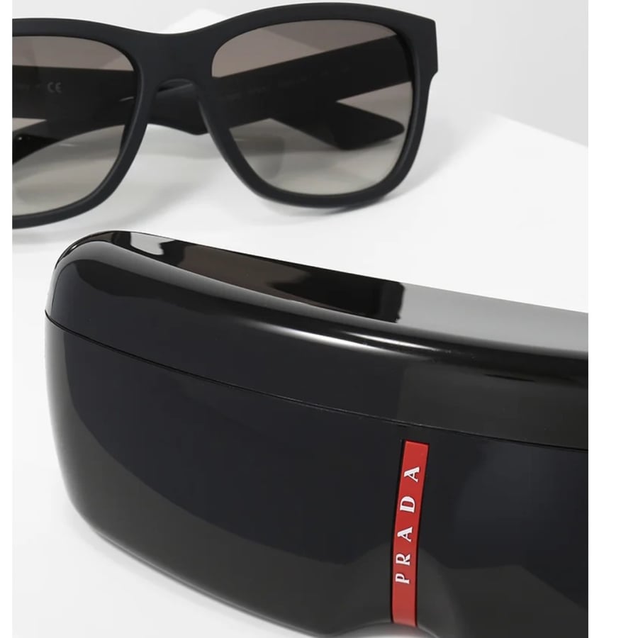 نظارة prada