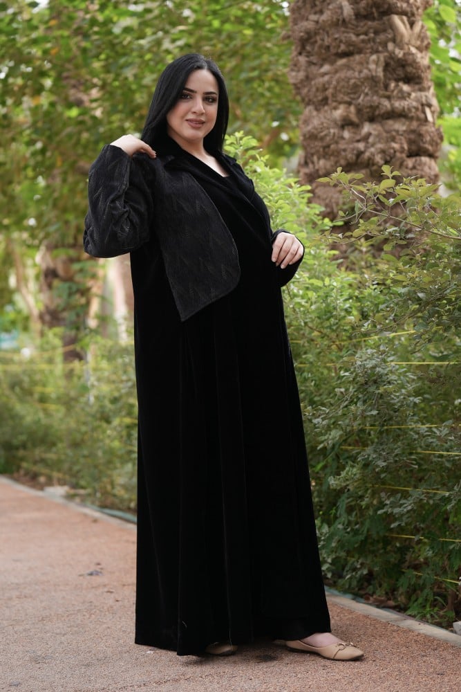 عباية قماش مخمل +فزه #1029