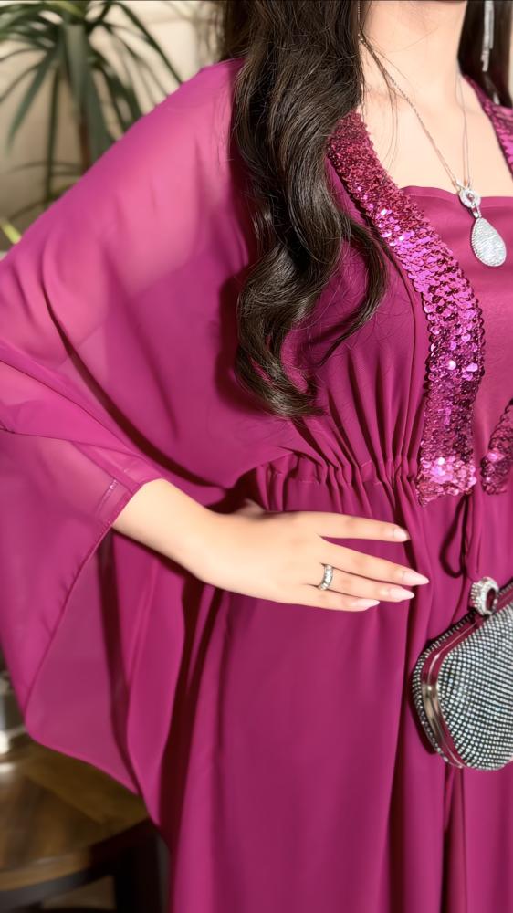 فستان فاخر مع اطراف ترتر