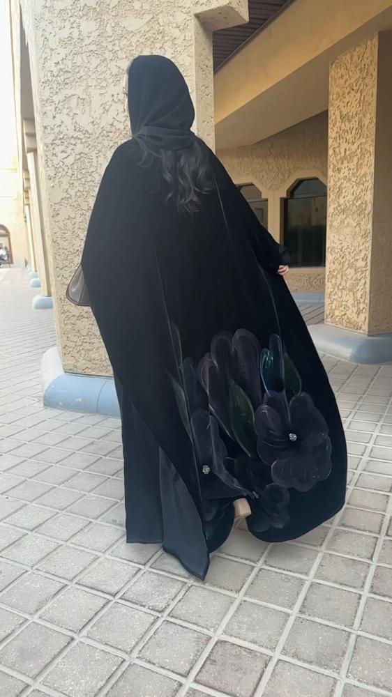 عباية لمياء