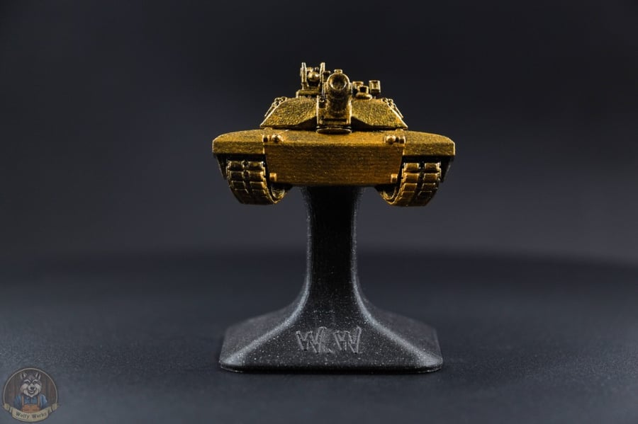Tank broche