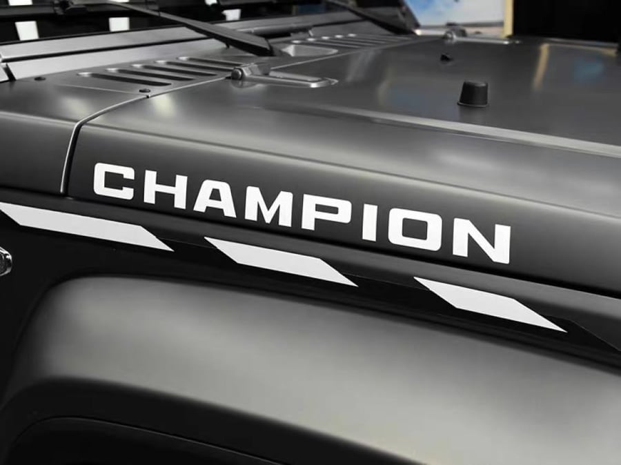 ستكر كتابة شامبيون Champion  اسود - ابيض