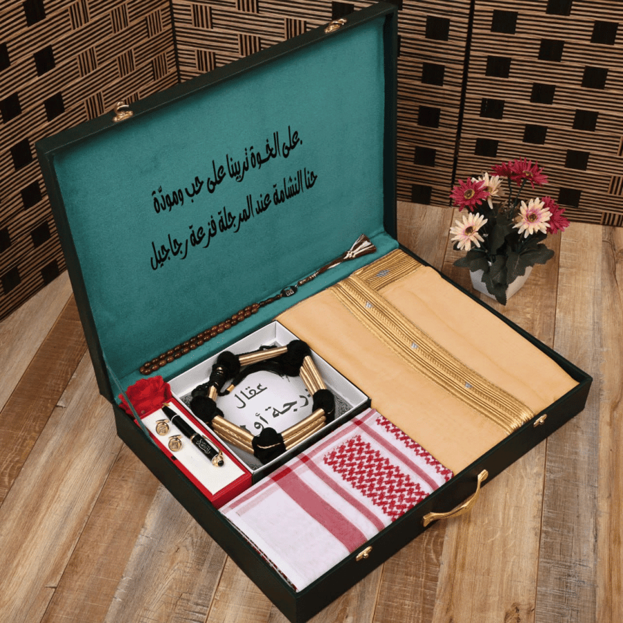 بوكس رجالي شتوي فخمة مع شماغ موديل HM-7986