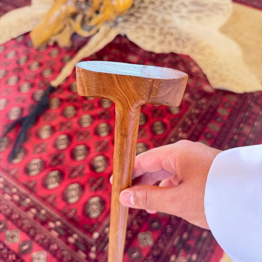 عصا عتم عماني راس جنبية