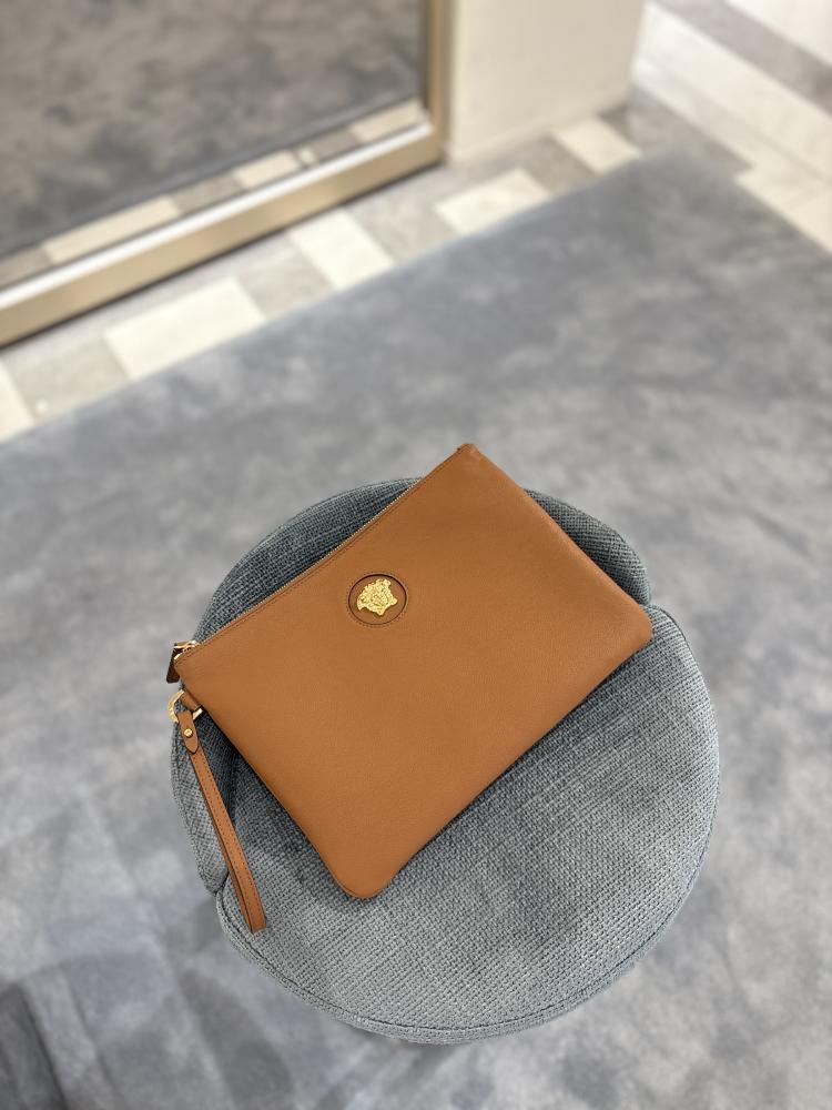 فرزاتشي | VERSACE