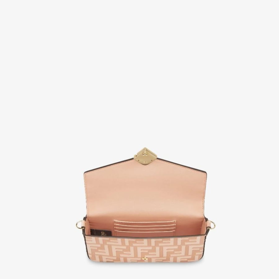 فندي | FENDI