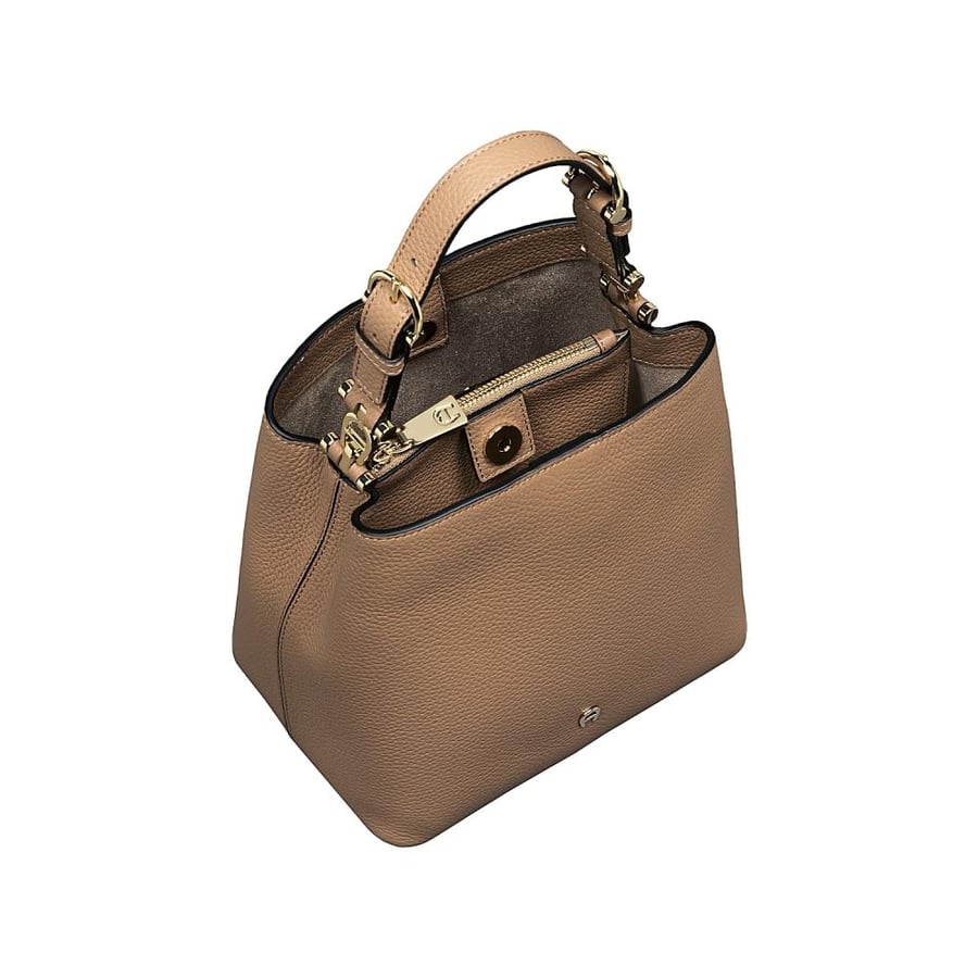 اقنر | AIGNER