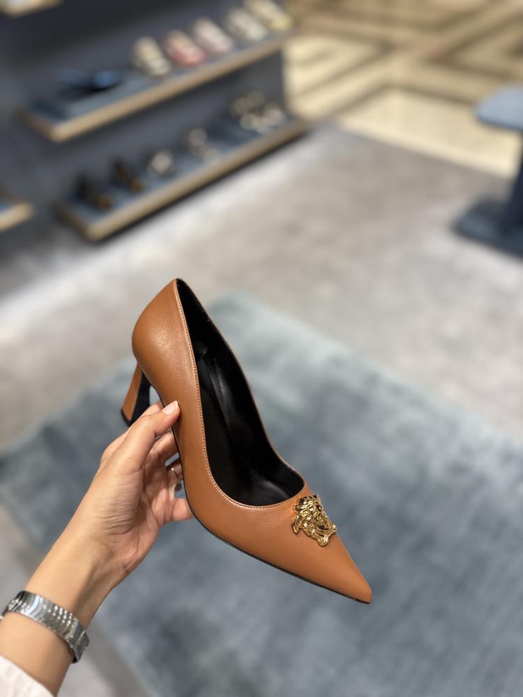 فرزاتشي | VERSACE