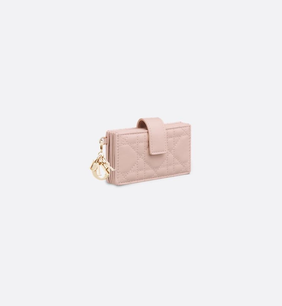 كريستيان ديور | DIOR