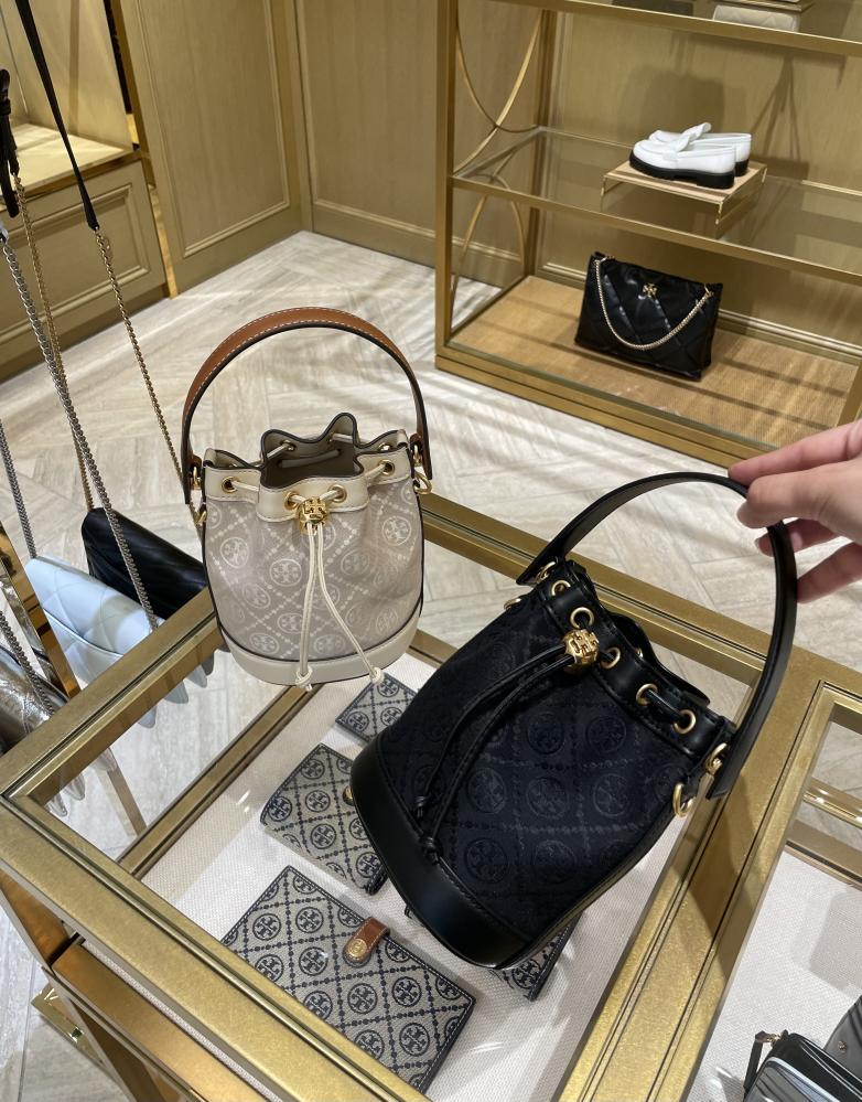 TORY BURCH| توري بورش