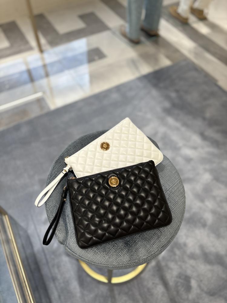 فرزاتشي | VERSACE