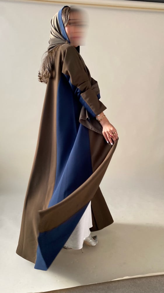Abaya made of ceramic fabric with a flared design