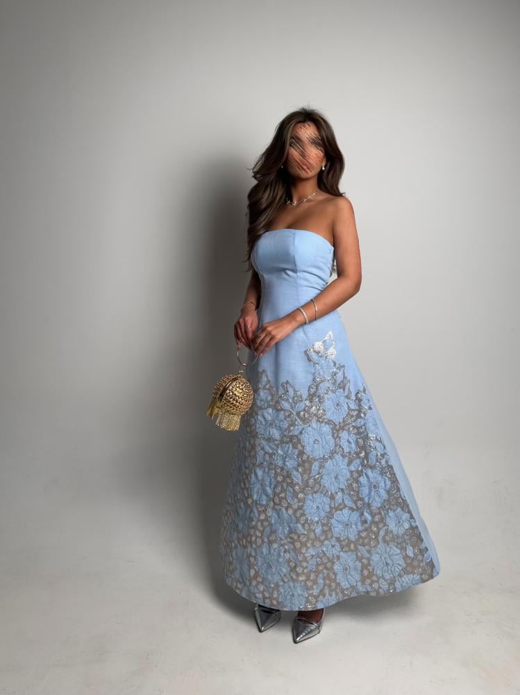 Thobe, inner dress with linen fabric, embroidered in front, outer cloak with linen