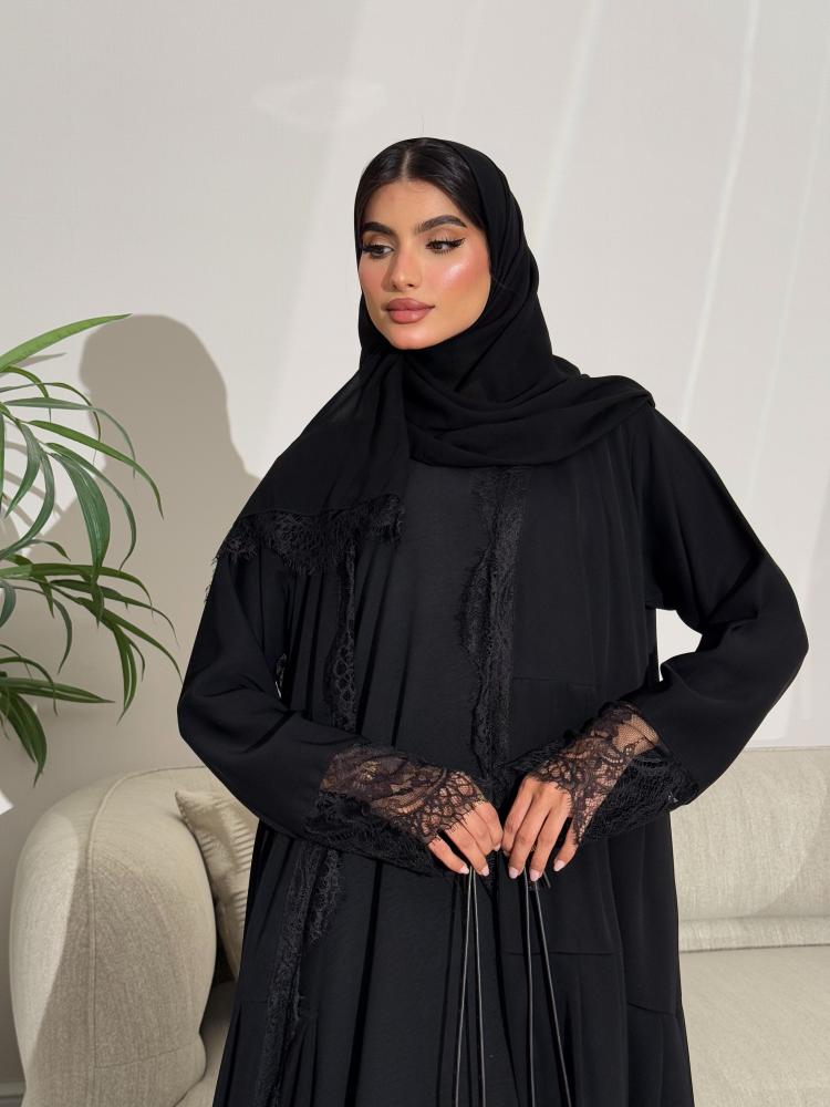 عباية كريب كوري أسود مع دانتيل فرنسي قصة دبل كلوش