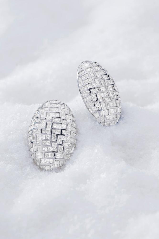 APM Monaco | hiver | Sterling Silver | statement earrings with Ice maze design