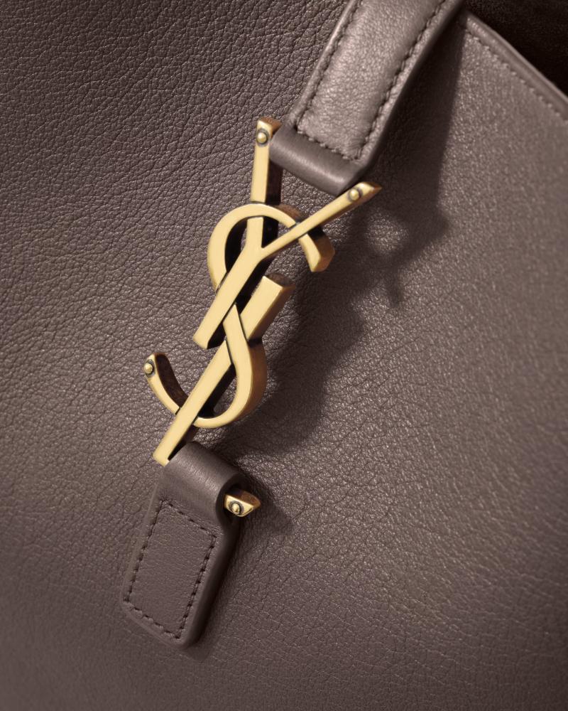 Saint Laurent | The 5 to 7 large, soft grained leather | ARABICA