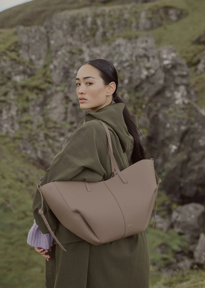 Poléne Paris | Cyme |Edition Textured Taupe