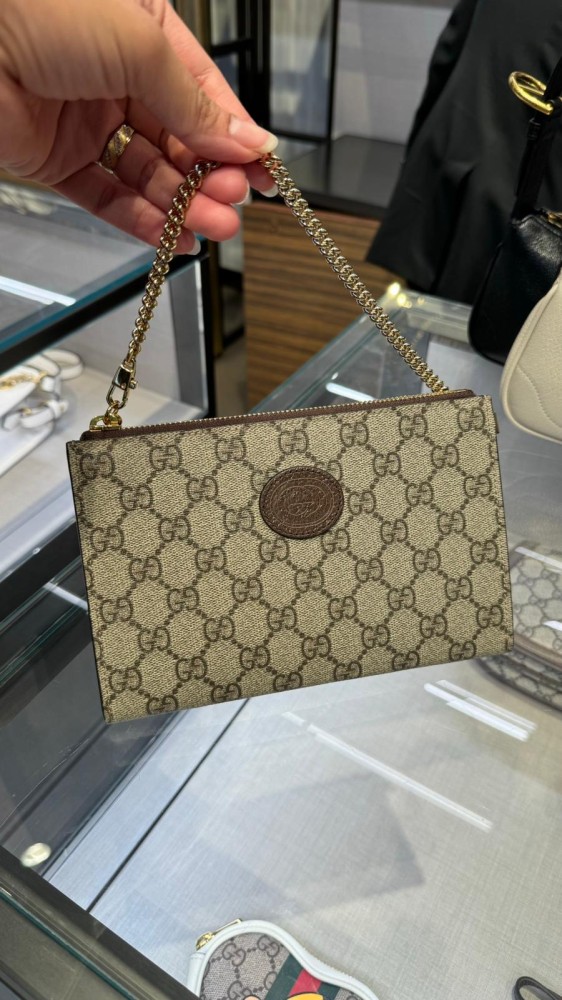باوتش بستراب قصير قوتشي | Gucci