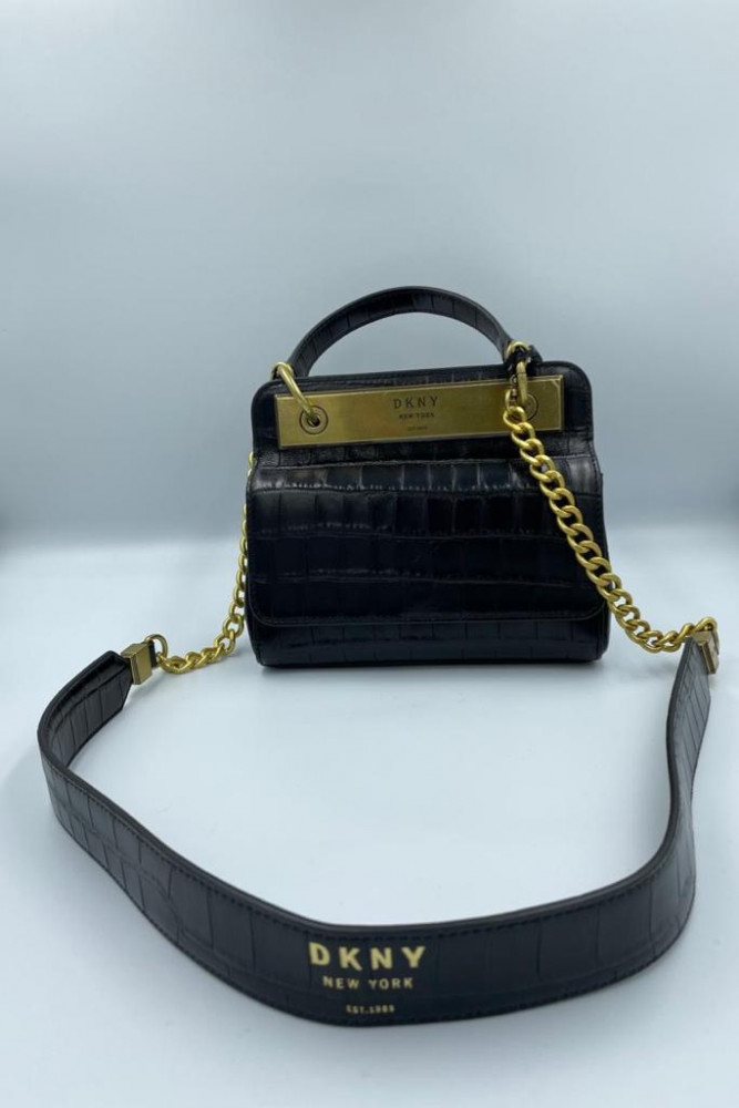 شنطه دكني Dkny