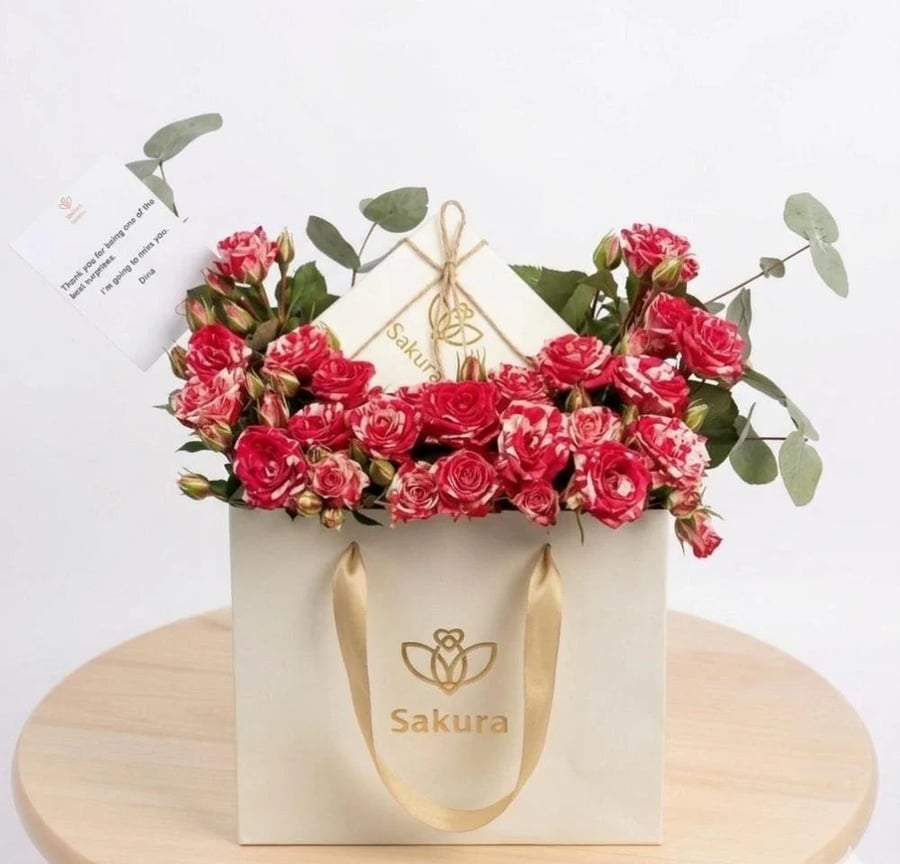 اسورة القلب البنفسجي ساكورا  Sakura purple heart
