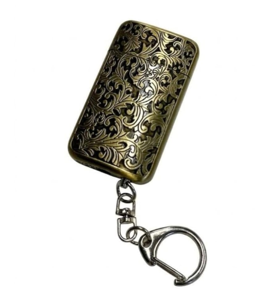 ولاعات متنوعة عدة اشكال و احجام Lighters