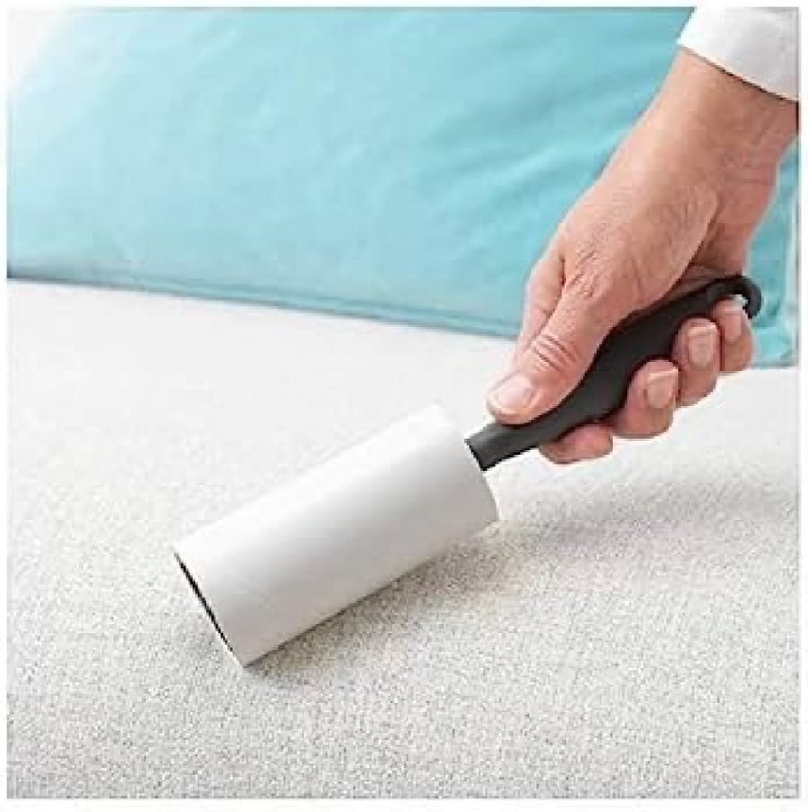 Roll-on cat hair remover for clothes