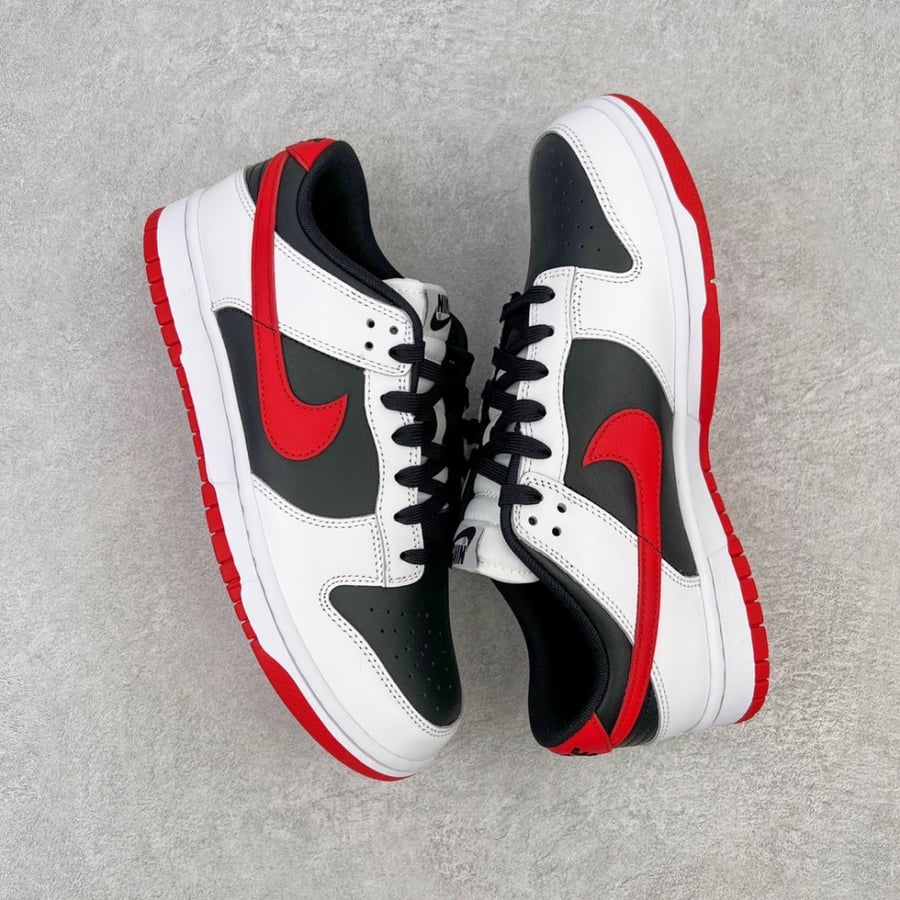 Nike Dunk low