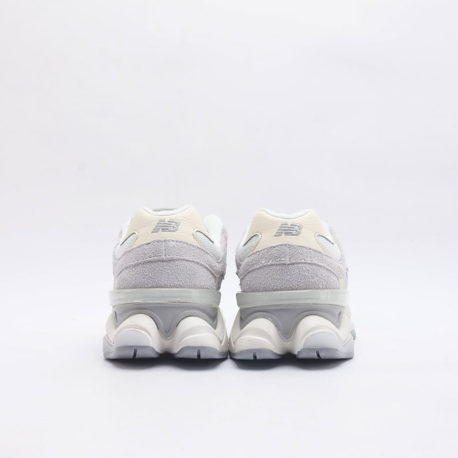 نيوبالانس- New balance 9060
